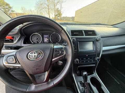 2017 Toyota Camry SE