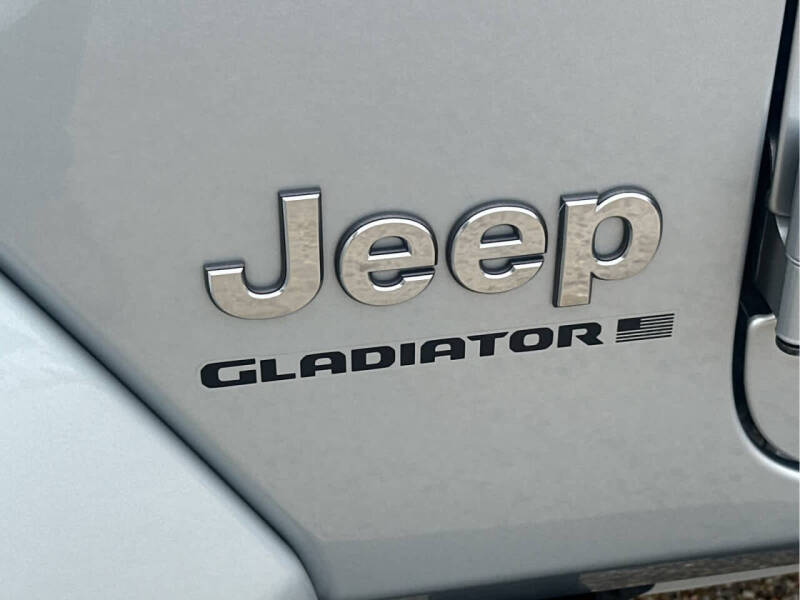 2023 Jeep Gladiator Overland