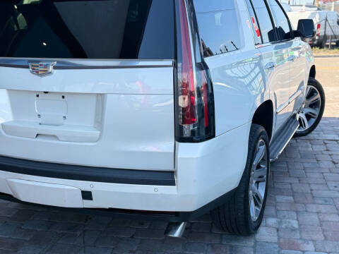 2015 Cadillac Escalade Luxury