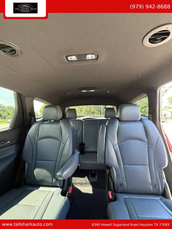 2022 Buick Enclave Essence
