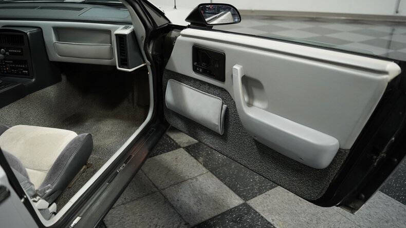 1985 Pontiac Fiero SE