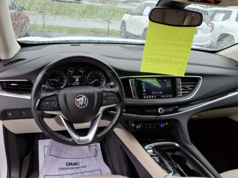 2024 Buick Enclave Essence