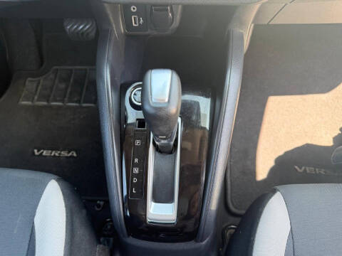 2021 Nissan Versa SV