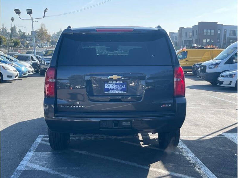 2018 Chevrolet Suburban LT