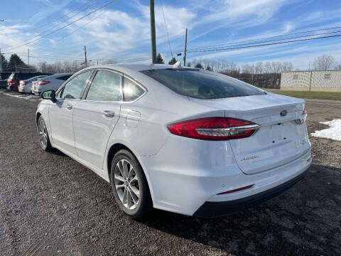 2020 Ford Fusion SE