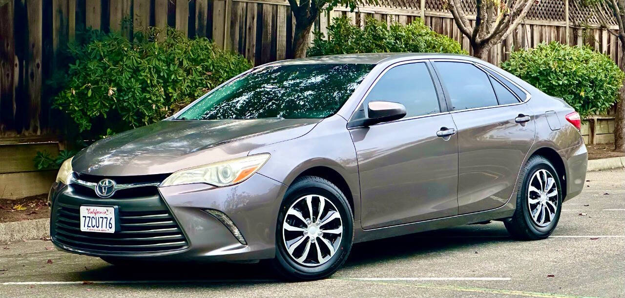 2017 Toyota Camry LE
