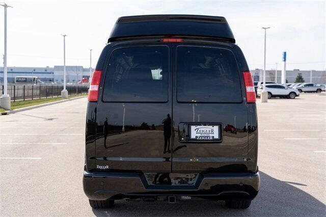 2021 Chevrolet Express 2500