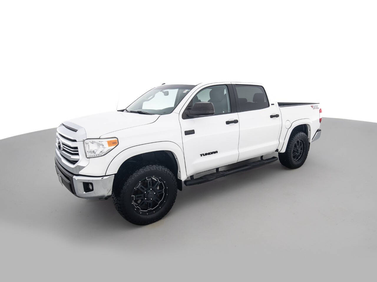 Used Car 2017 Toyota Tundra  Sr5 4x4 4dr Crewmax Cab Pickup Sb (5.7l V8 Ffv) For Sale Under $30,000 In Coal City, Illinois