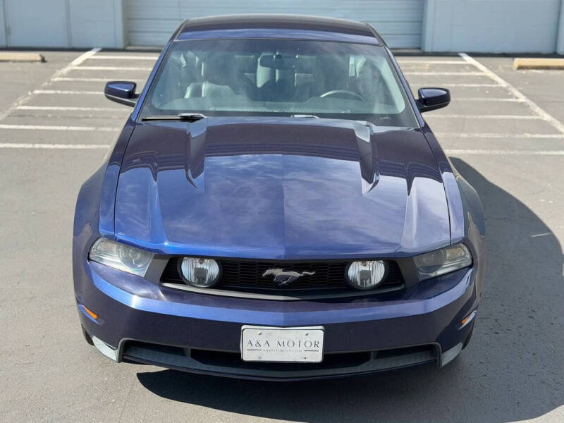 2011 Ford Mustang GT Premium