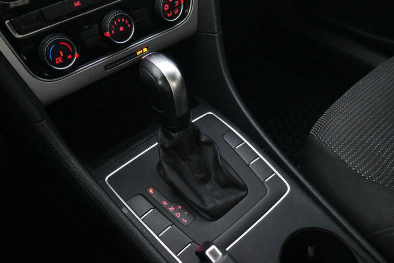 2018 Volkswagen Passat 2.0T S