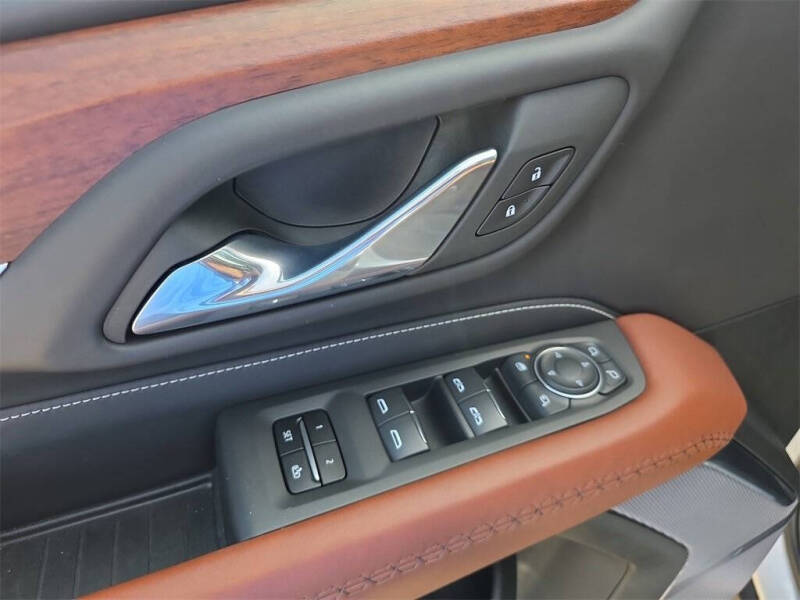 2023 GMC Yukon XL Denali Ultimate