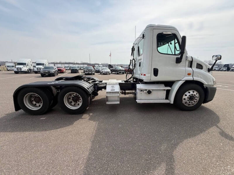 2020 Freightliner Cascadia