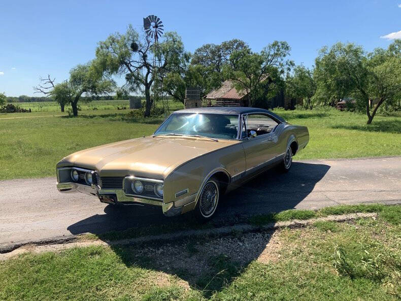 1967 Oldsmobile Delta Eighty-Eight