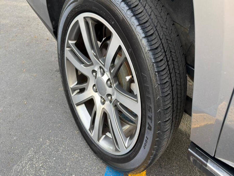 2017 Cadillac Escalade ESV Premium Luxury