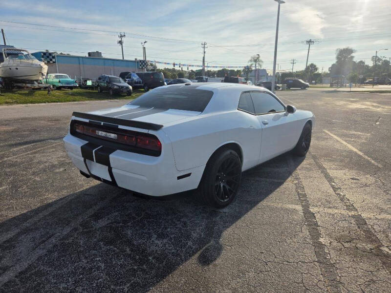 2014 Dodge Challenger SXT