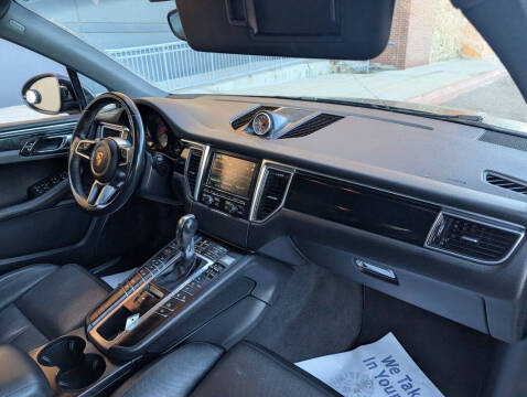 2016 Porsche Macan S