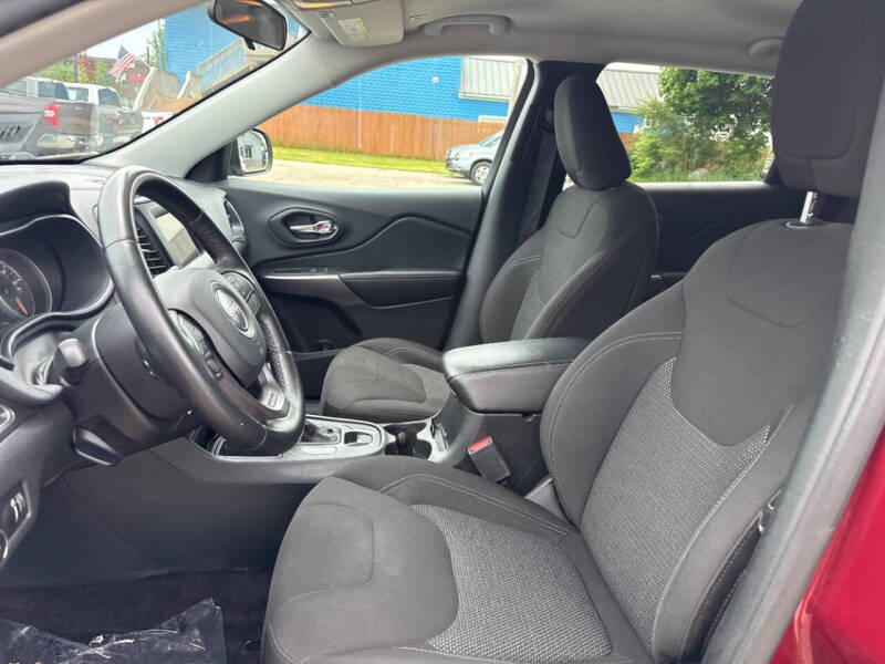2019 Jeep Cherokee Latitude