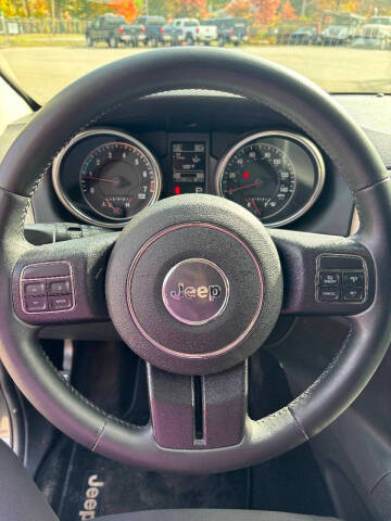 2012 Jeep Grand Cherokee Laredo