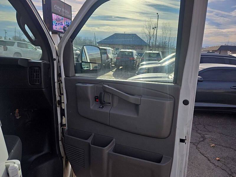 2019 GMC Savana 2500