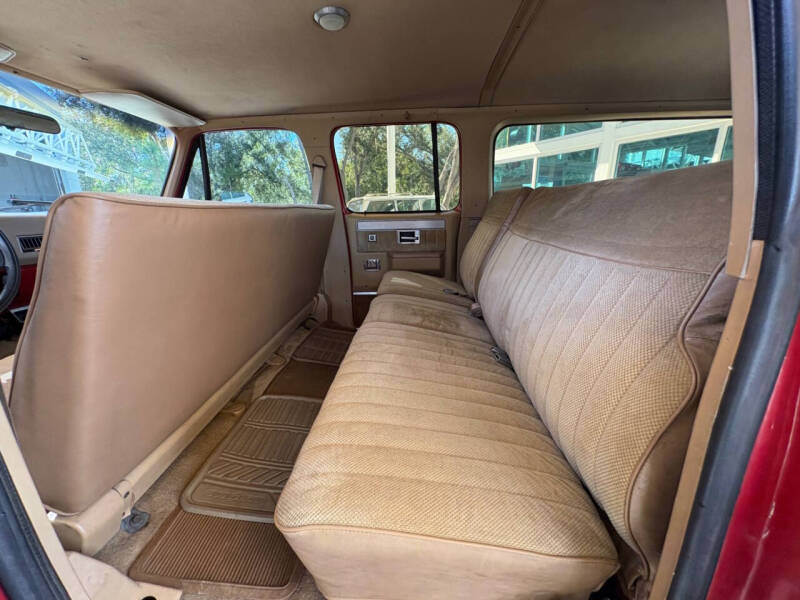 1986 GMC Suburban C1500