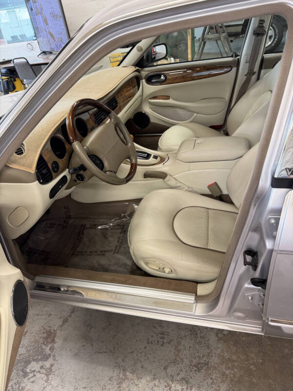 2001 Jaguar XJ-Series Vanden Plas