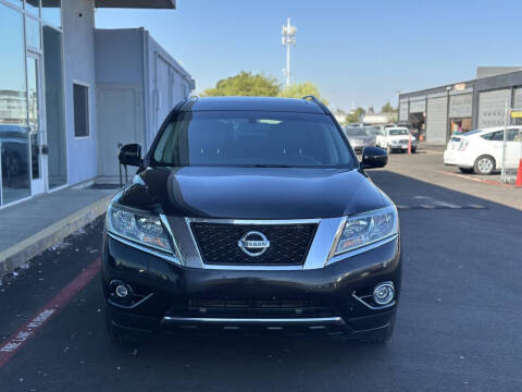 2016 Nissan Pathfinder Platinum
