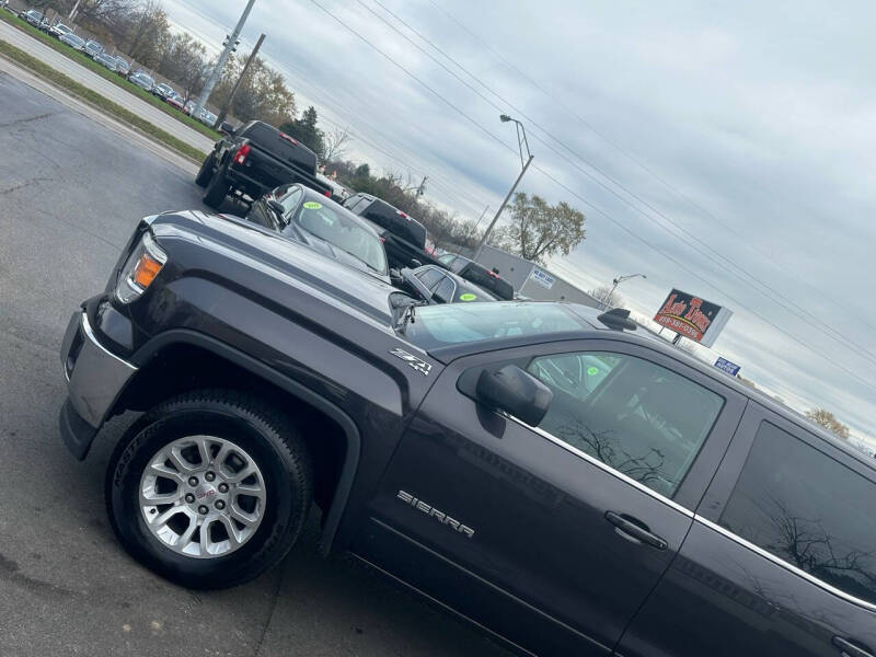 2015 GMC Sierra 1500 SLE photo 3