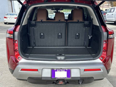 2025 Nissan Pathfinder Platinum