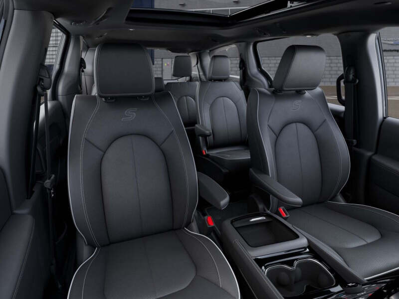 2027 Chrysler Pacifica Limited