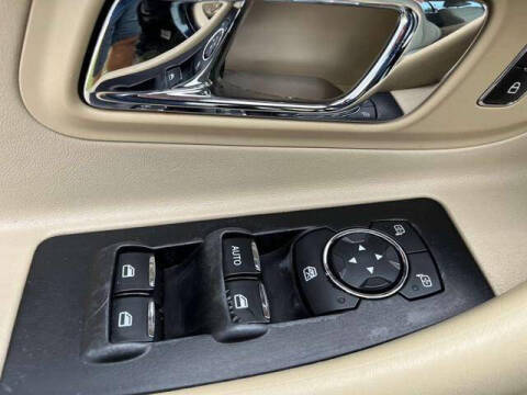 2016 Ford Taurus SE