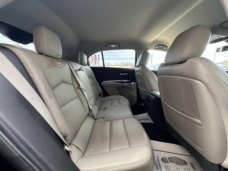 2019 Cadillac XT4 Luxury