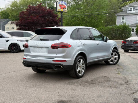 2018 Porsche Cayenne Platinum Edition