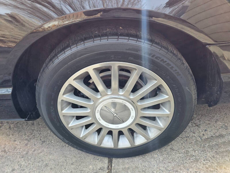 2005 Ford Thunderbird Deluxe