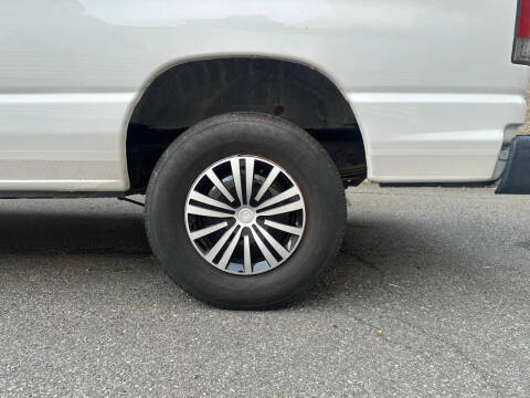 2010 Ford E-Series E-250