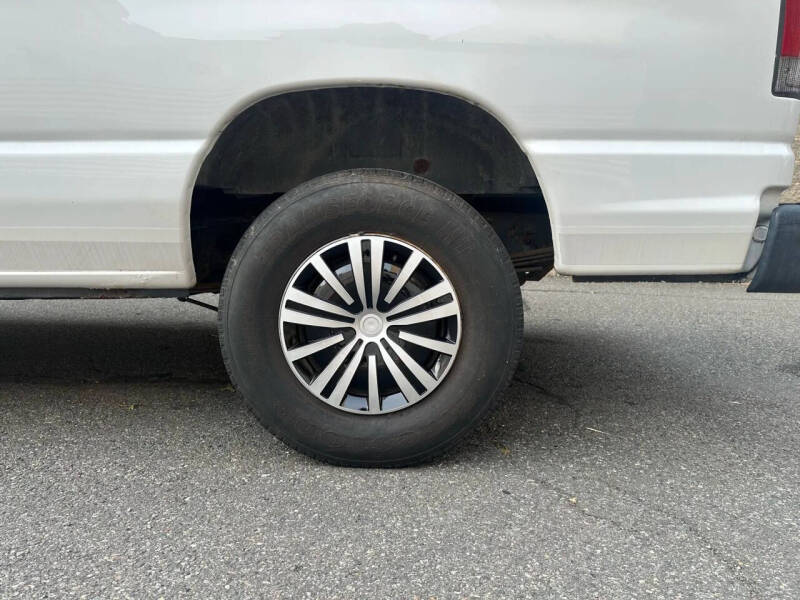 2010 Ford E-Series E-250