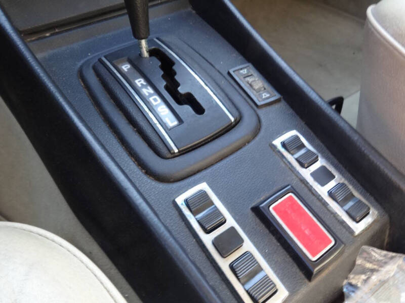 1977 Mercedes-Benz 450-Class