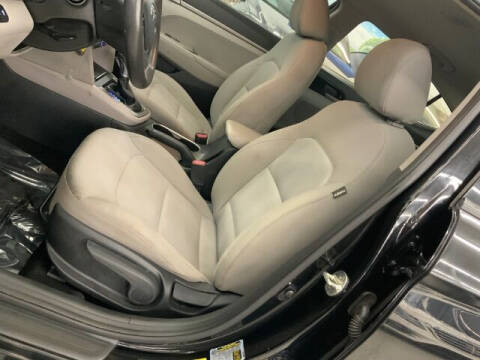 2018 Hyundai Elantra