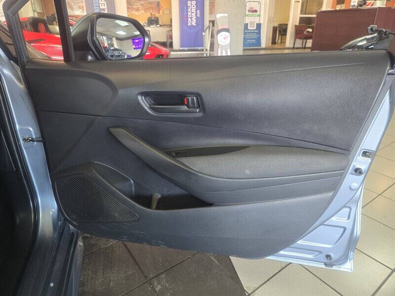 2022 Toyota Corolla Hybrid LE