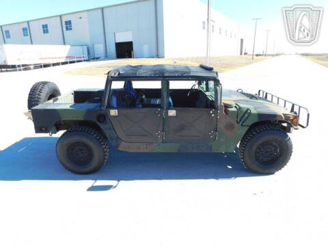 2002 AM General M1123