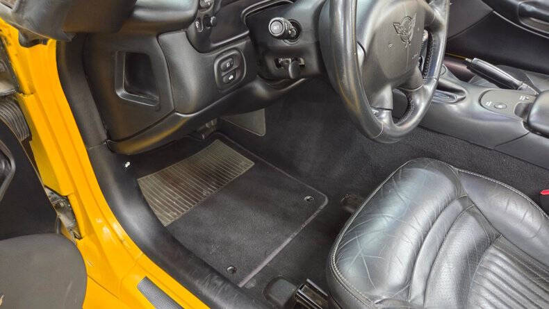 2004 Chevrolet Corvette