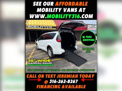 2024 Chrysler Pacifica Touring