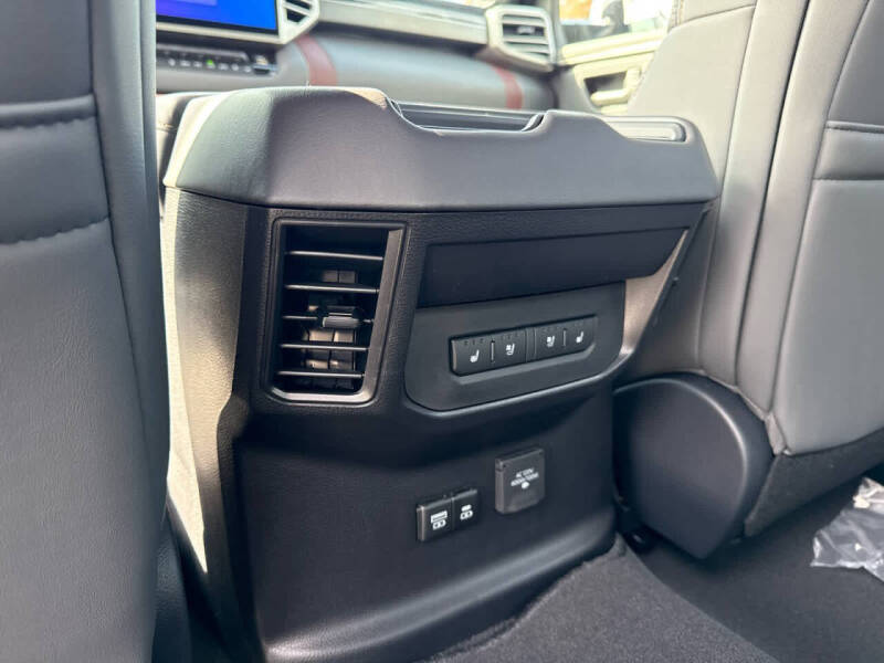 2026 Toyota Tundra Capstone HV