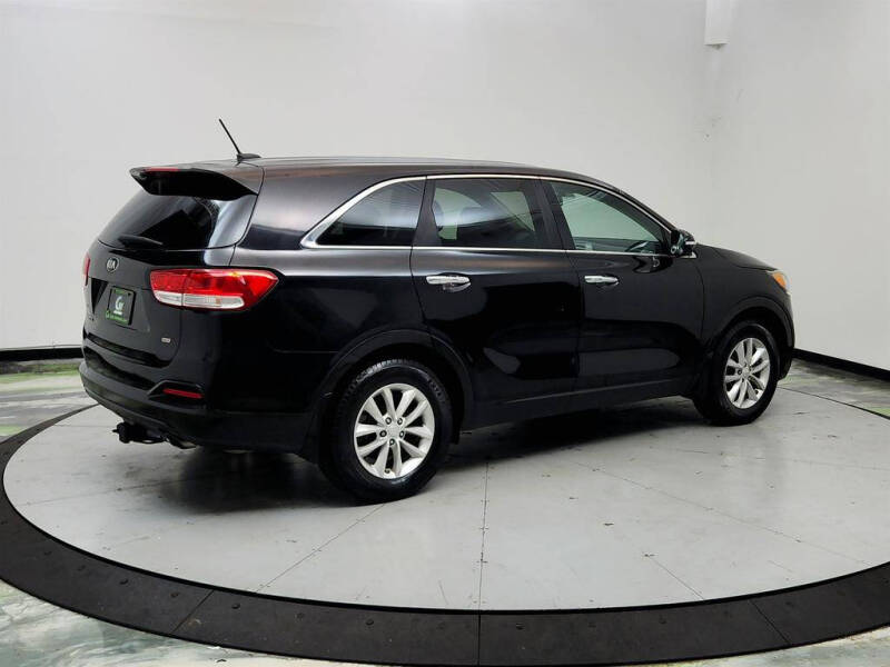 2016 Kia Sorento L