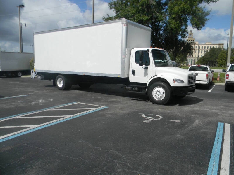 2023 Freightliner M2 106