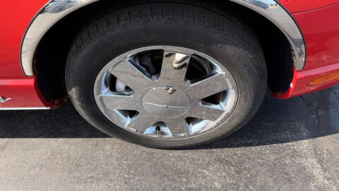 2002 Ford Thunderbird Deluxe