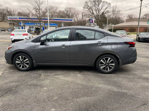 2022 Nissan Versa for sale at VINE STREET MOTOR CO in Urbana IL