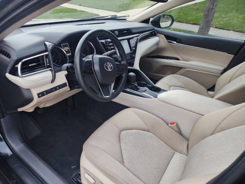 2018 Toyota Camry LE