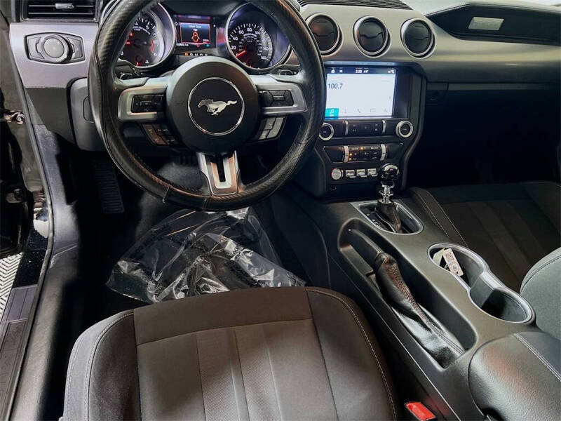 2019 Ford Mustang EcoBoost