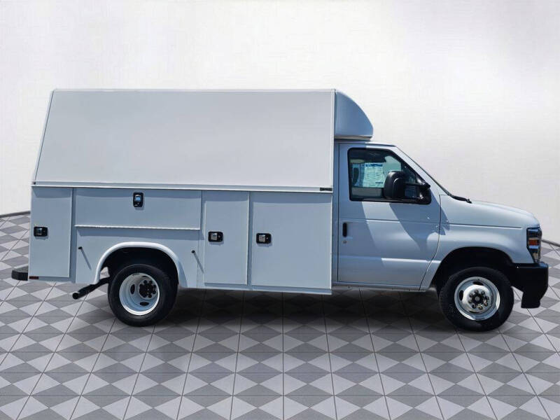2024 Ford E-Series