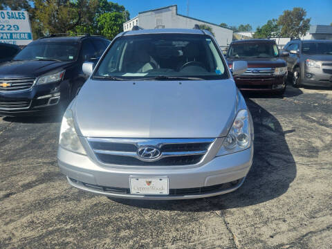 2008 Hyundai Entourage Limited